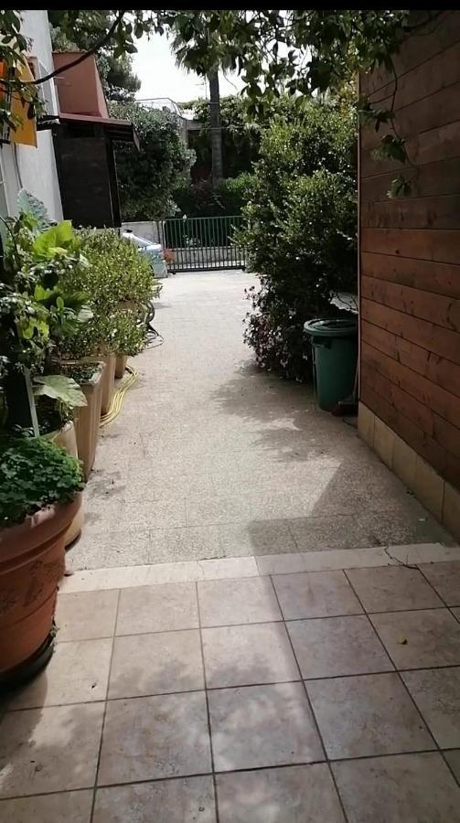 Alloggi Estivi D & A Таранто Екстериор снимка